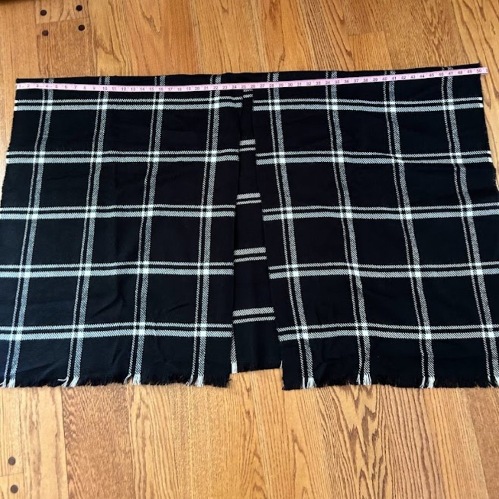 Women's Old Navy Blanket Shawl